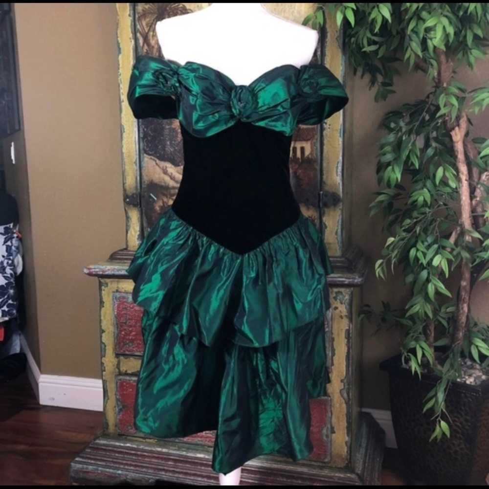Vintage 80s prom/cocktail dress